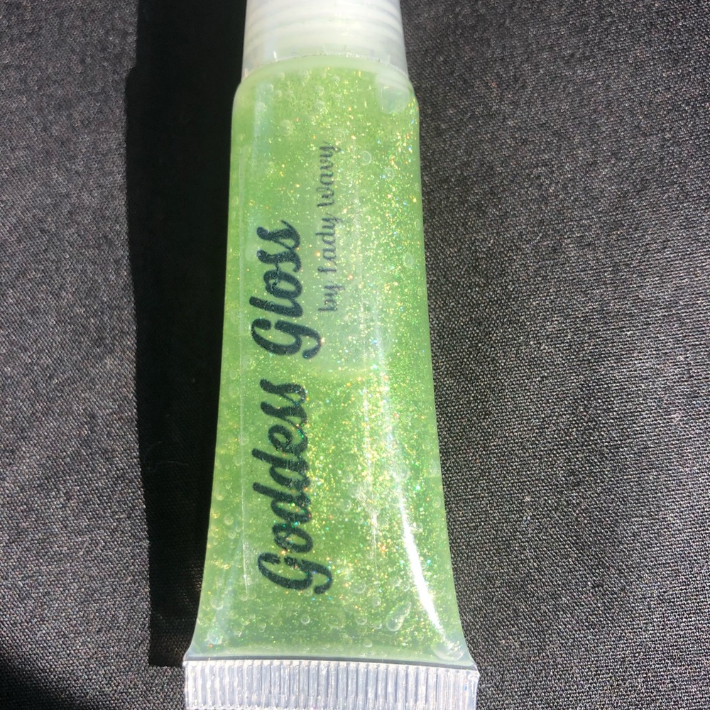 Vegan lipglosses
